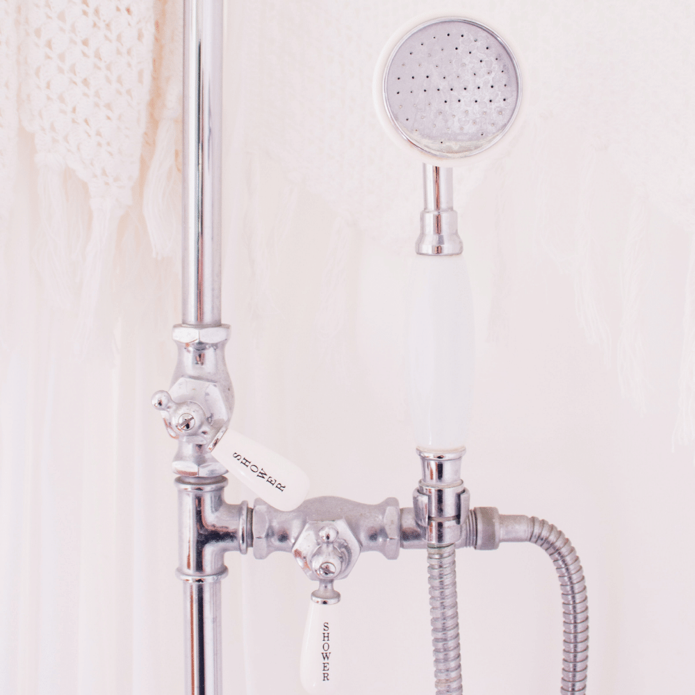 shower caddy with pole