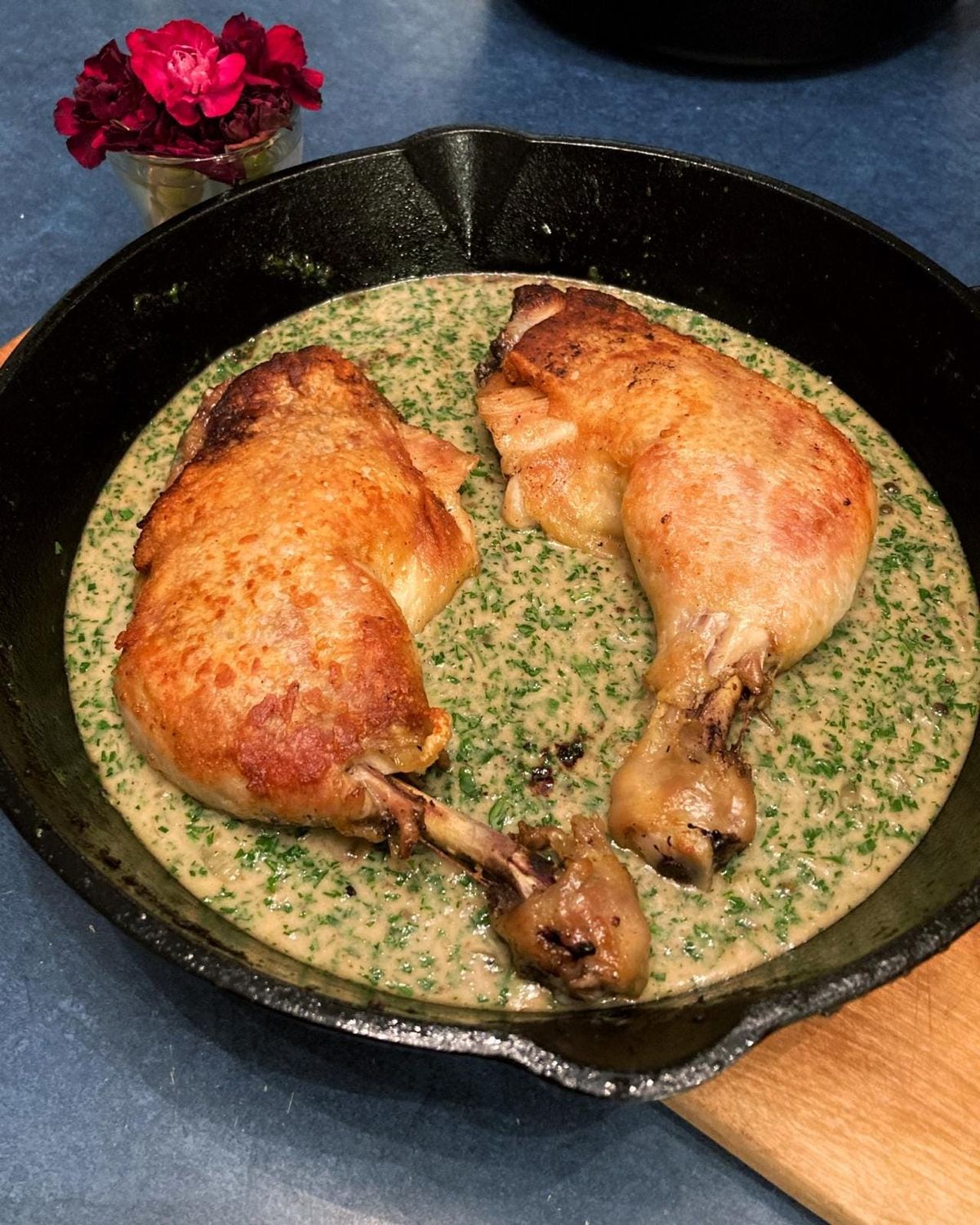 Crispy Chicken thighs sauce "au poivre"