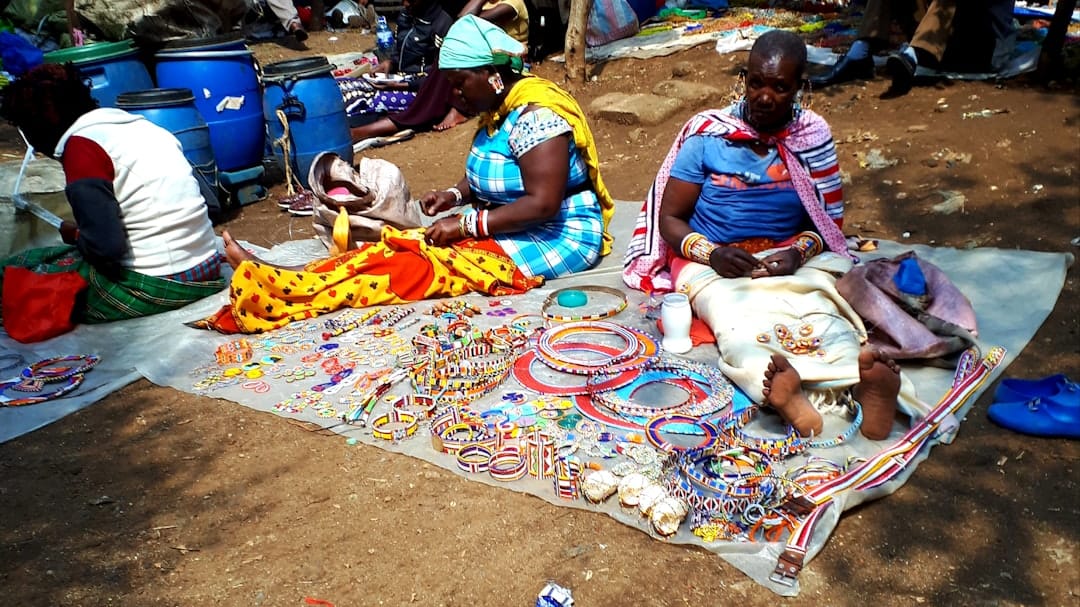 Vendors and crafts at a Maasai market in Nairobi
