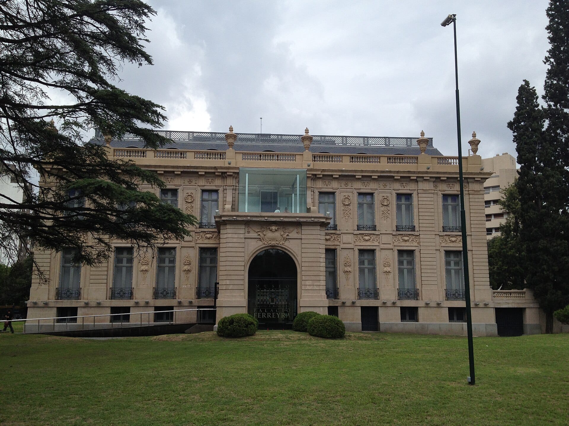 French Beaux-Arts facade of the Palacio Ferreyra