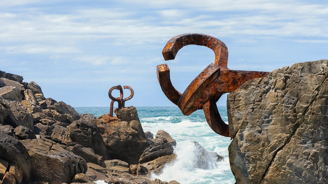 Eduardo Chillida's Peine del Viento steel sculptures on the rocks in San Sebastián