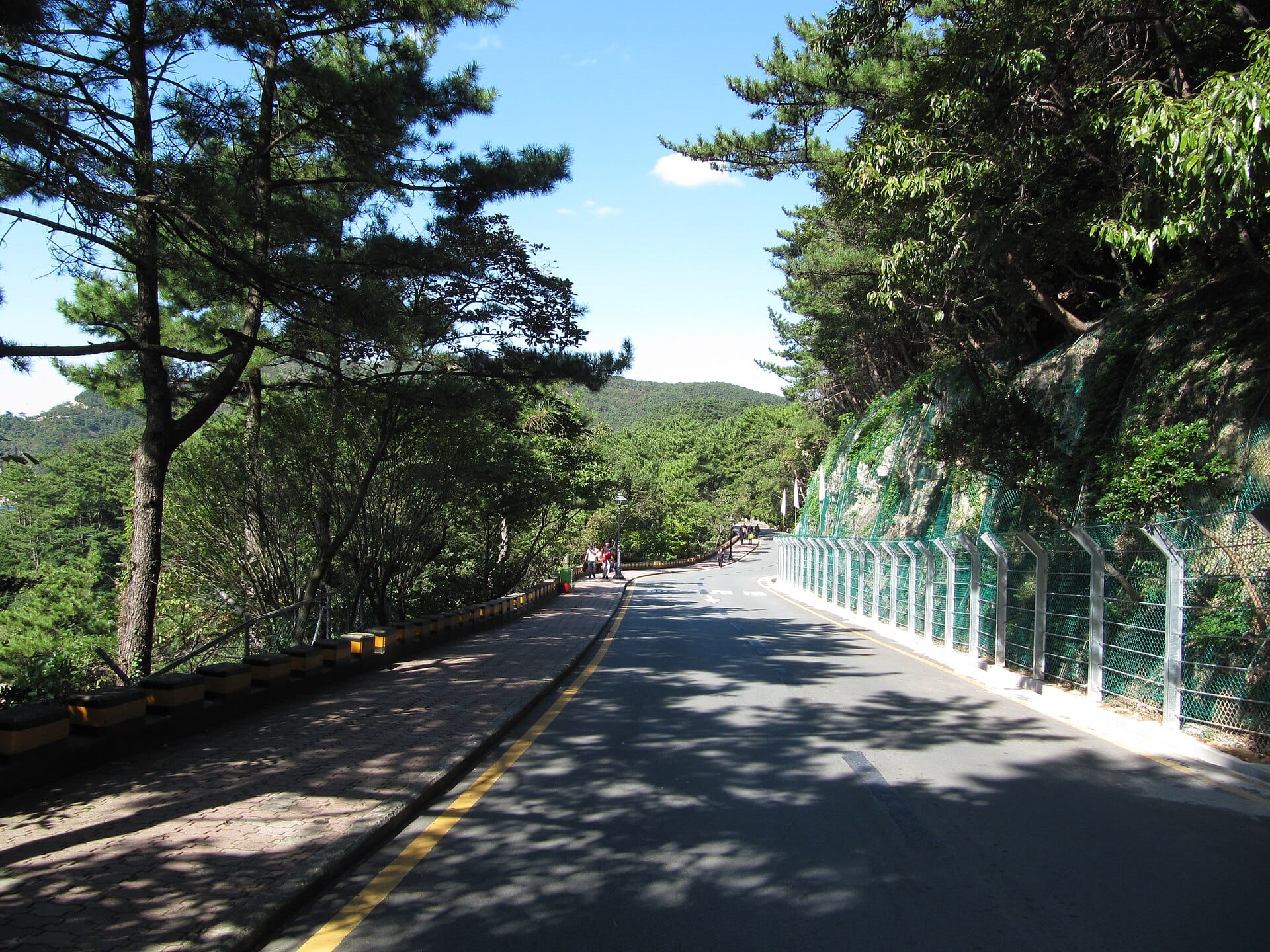 Cliffs and coast at Taejongdae Park, Busan