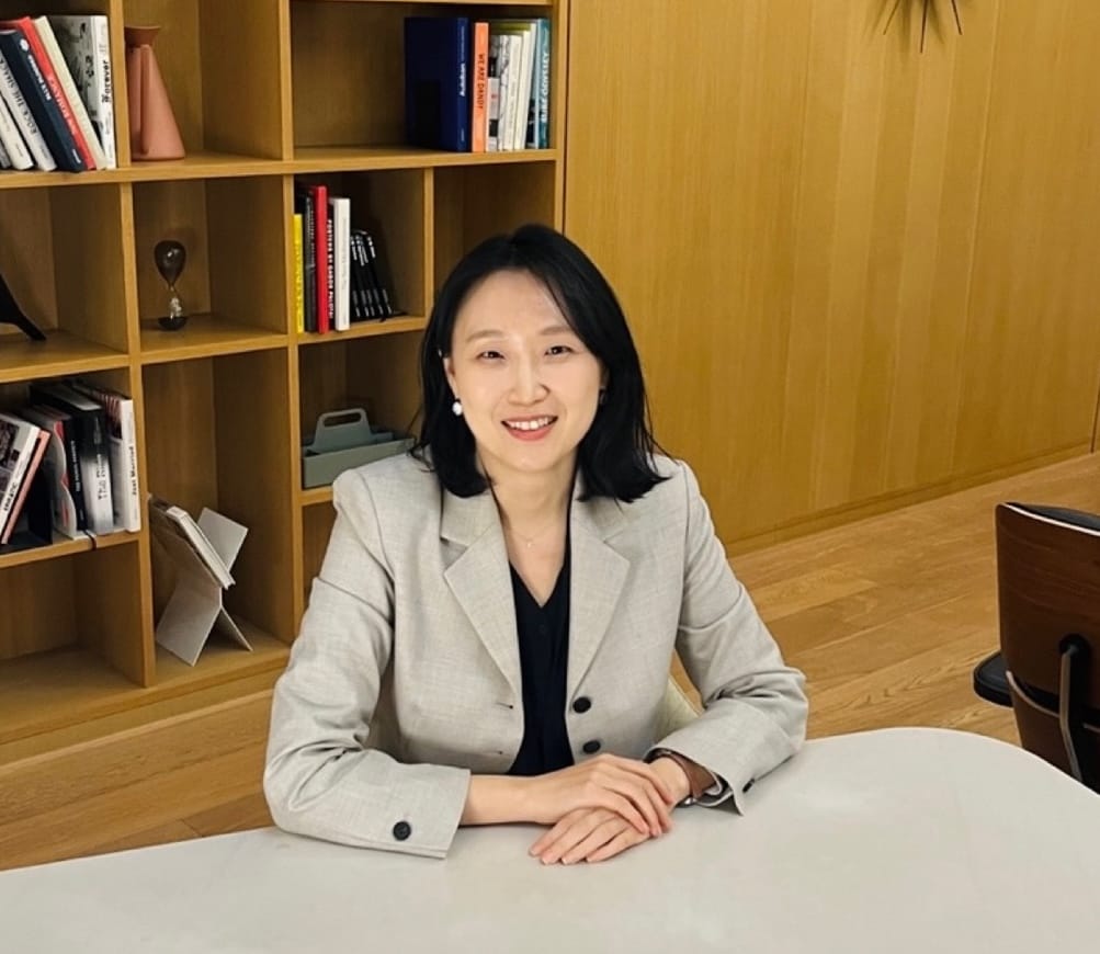 Jeongyun April Hur
