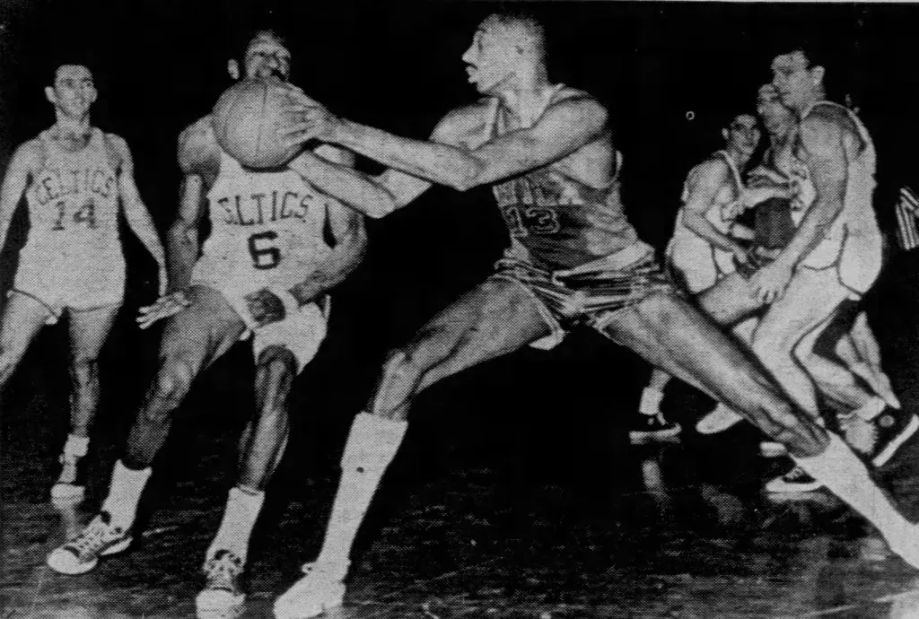 Wilt Chamberlain face à Bill Russell