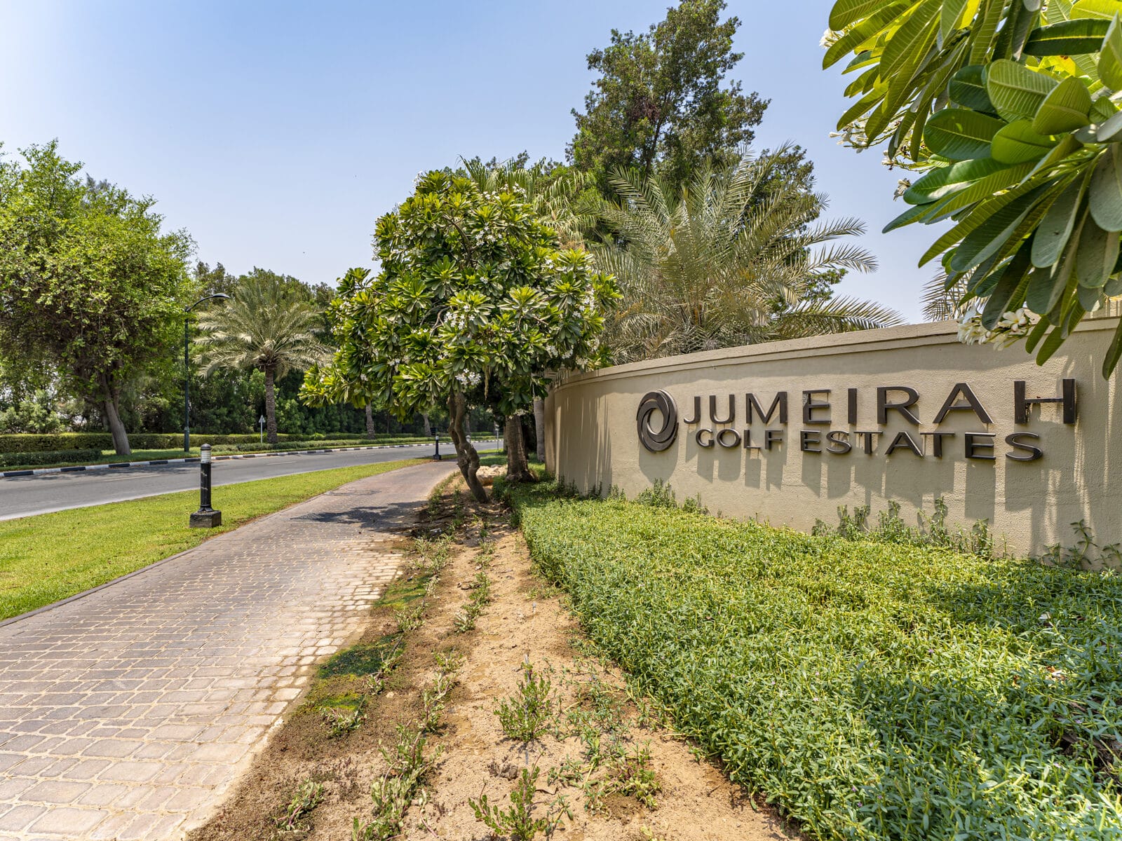 Jumeirah Golf Estates entrance