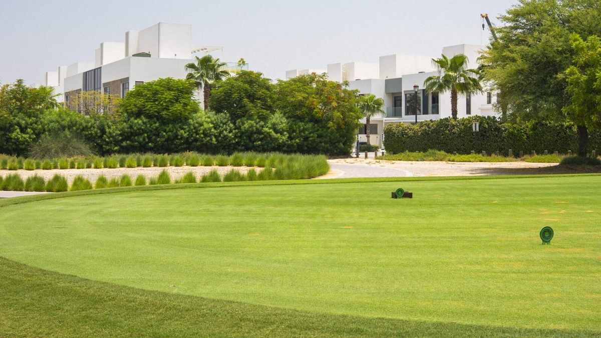 Contemporary homes at Jumeirah Luxury Living, Jumeirah Golf Estates