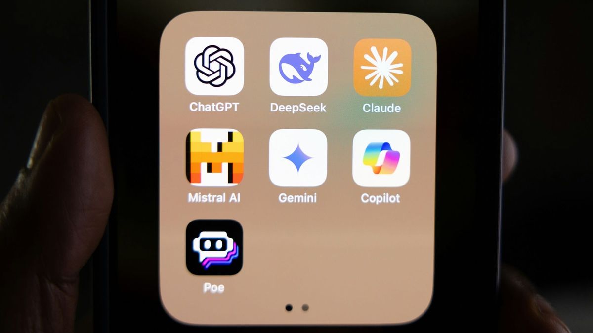A phone screen showing a folder named AI filled with chatbot apps, including ChatGPT, Claude, Gemini, and Copilot.
