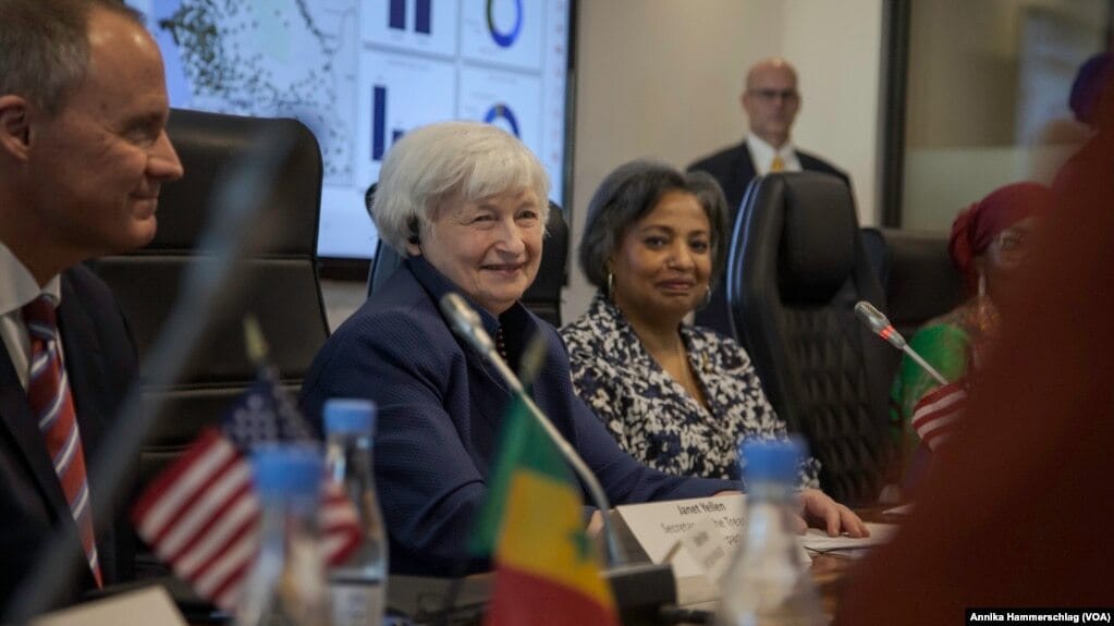 Janet Yellen with women entrepreneurs in Dakar, Senegal. Photo: Annika Hammerschlag, VoA