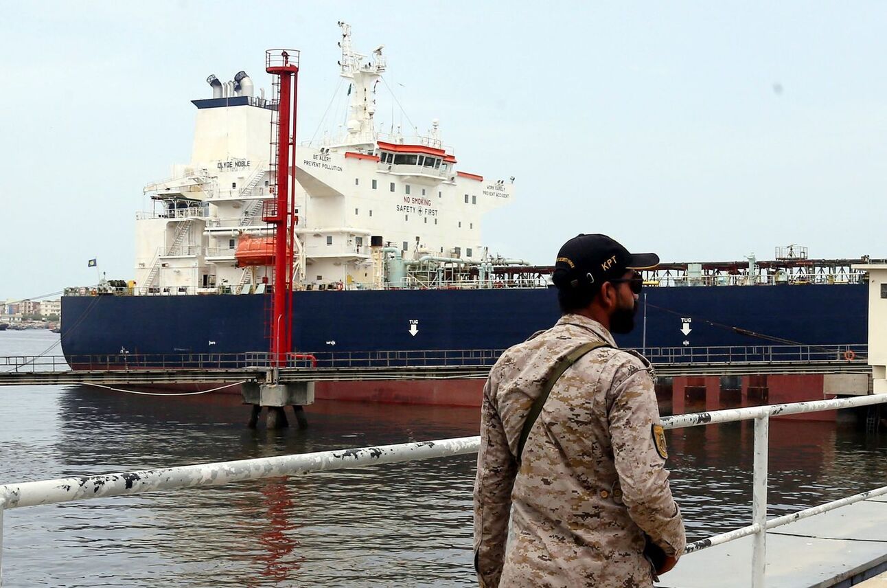 A Russian crude tanker berthed at Karachi, Pakistan, earlier this year. Photo: Rehan Khan/Zuma Press