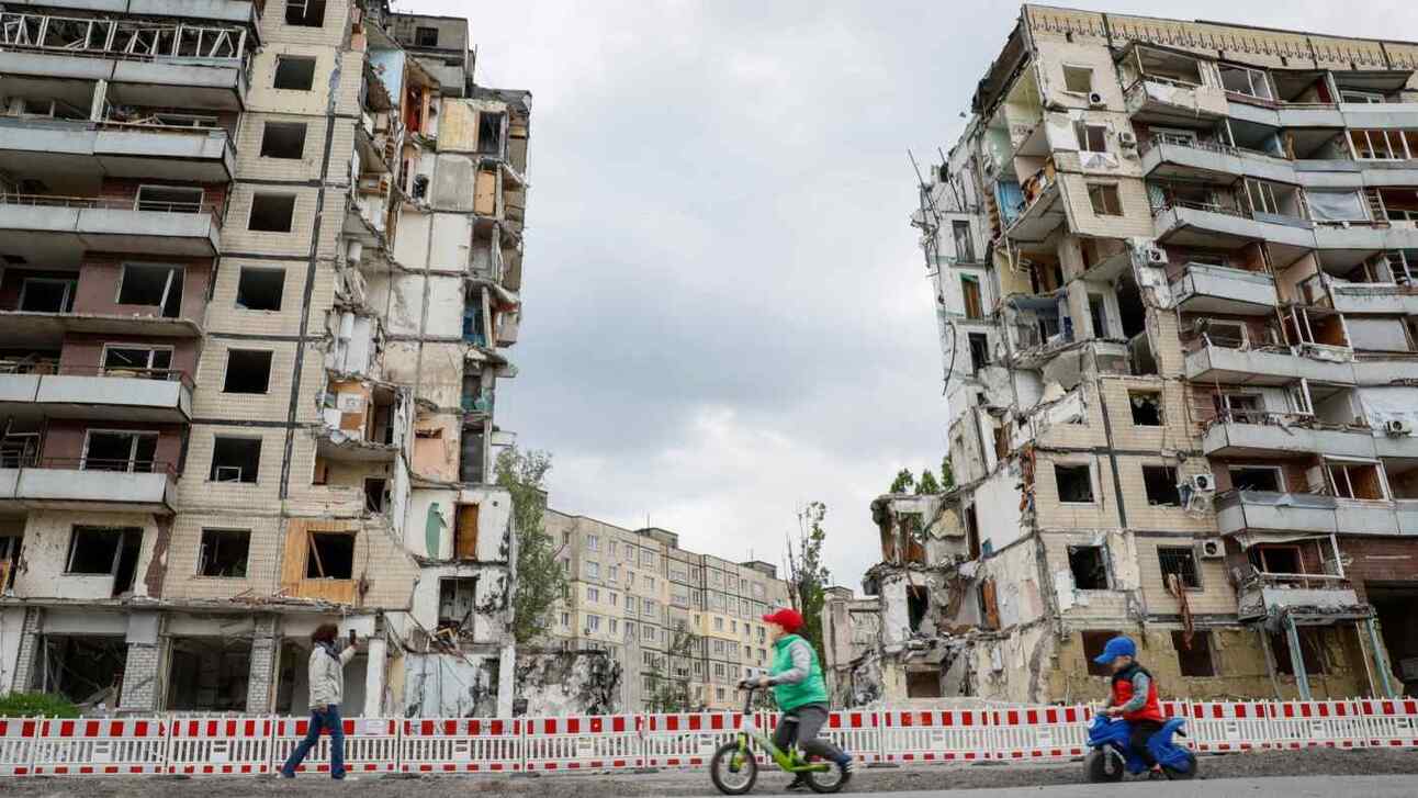 Destruction caused by Russia’s attacks on Ukraine. Photo: Alina Smutko/Reuters