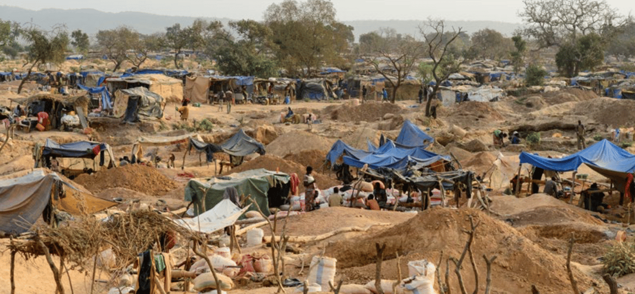 An artisanal mining site in Burkina Faso. Photo via Swissaid