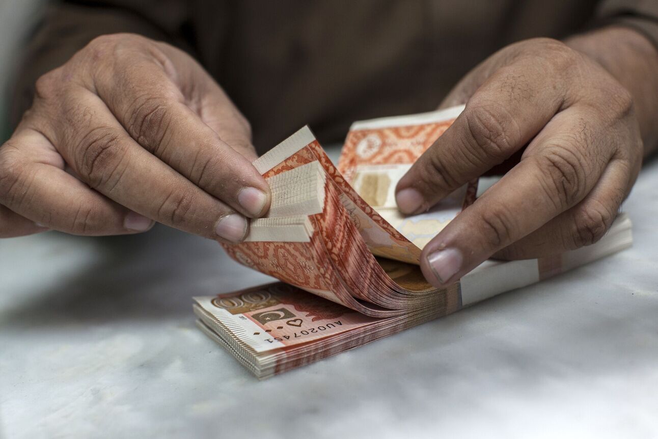 Pakistan is aiming to stabilize its economy after a near-default last year. Photo: Asim Hafeez/Bloomberg