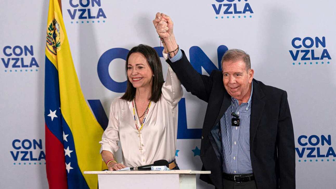 Opposition candidate Edmundo González, right, with barred leader María Corina Machado. Photo: Marcelo Perez del Carpio/Getty Images