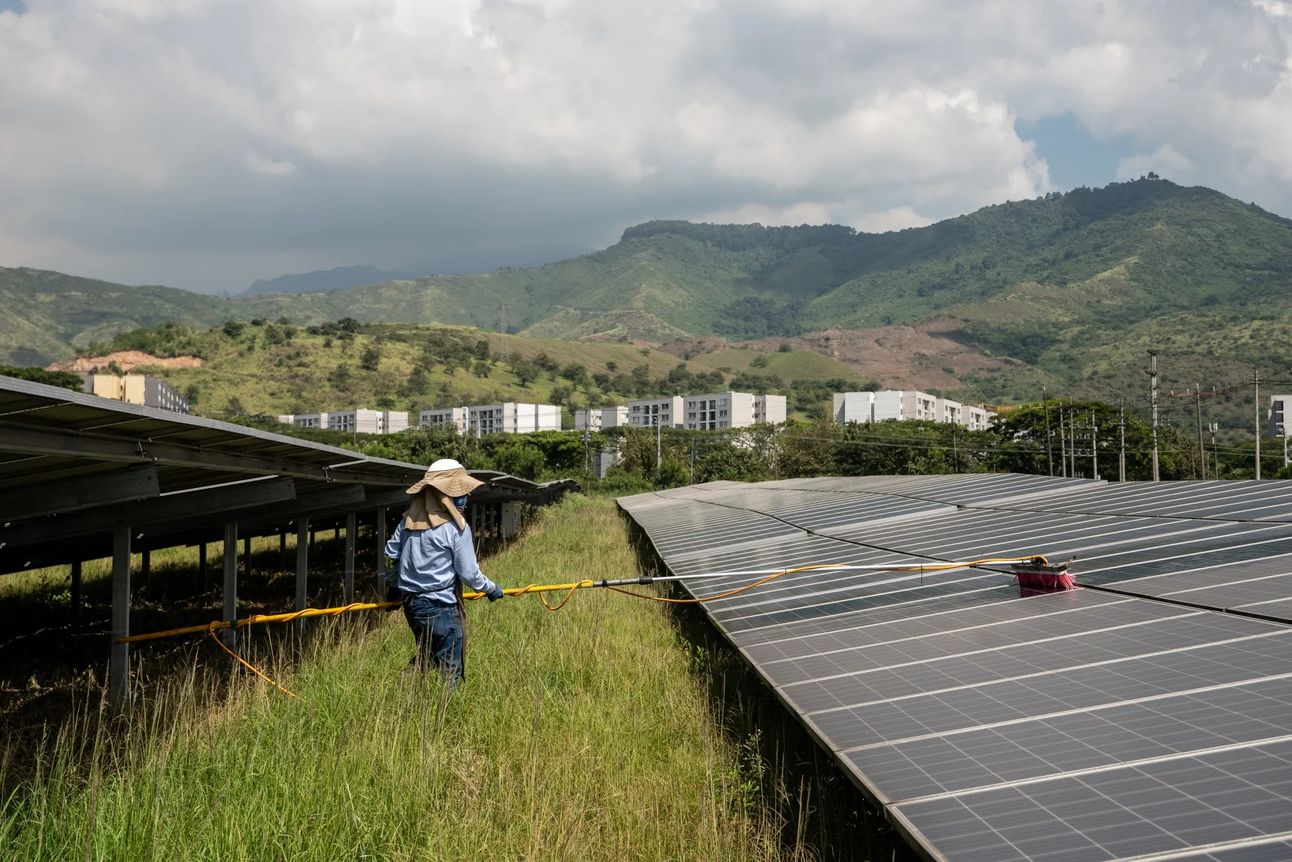 Solar panels in Yumbo, Colombia. Photo: Jair F. Coll/Bloomberg