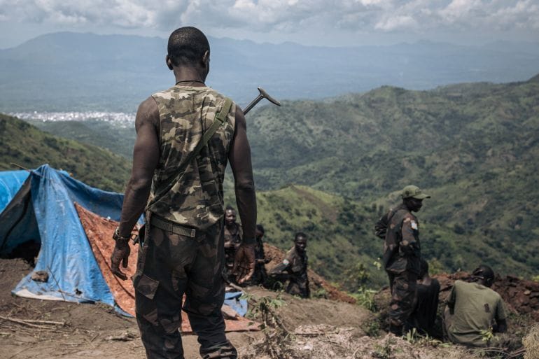 DRC soldiers at a frontline military position above the town of Kibirizi, controlled by the M23 armed group. Photo: Alexis Huguet/AFP