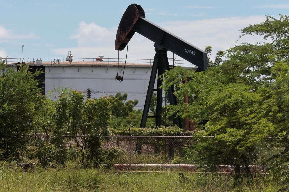 A PDVSA oil facility in Lagunillas, Venezuela. Photo: Issac Urrutia/Reuters
