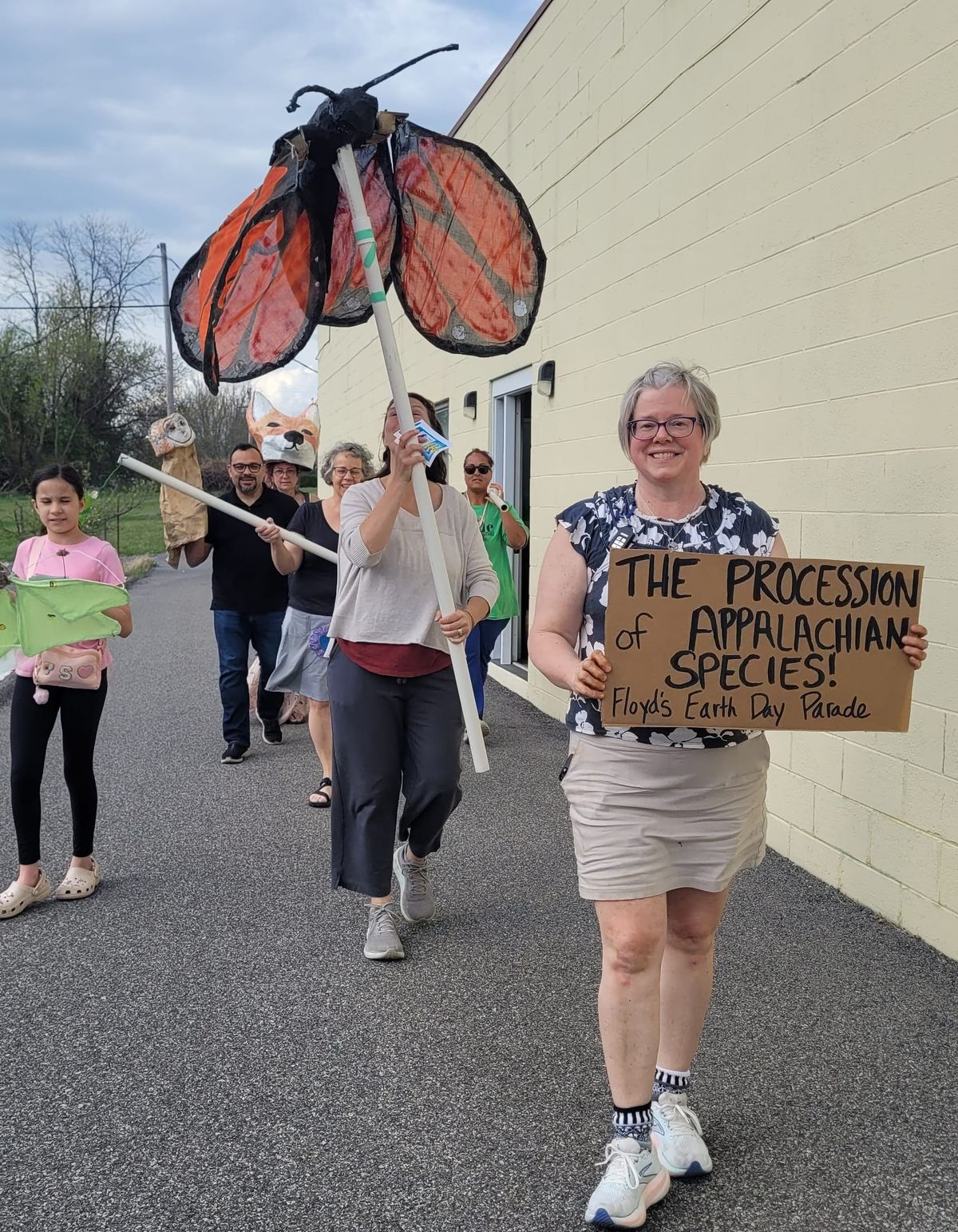 Great Mother Marchers join in puppet-making for Earth Day celebration