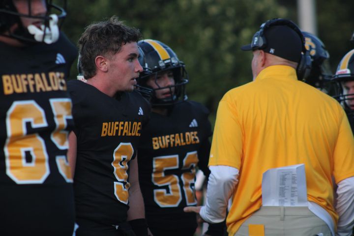 Buffaloes take win with last-minute comeback