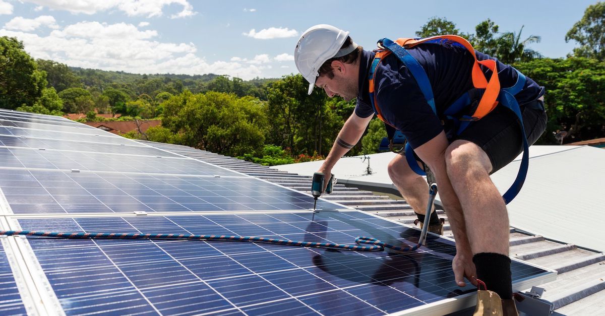 Solceller produserer mer strøm i kaldt klima. Norge har nok soltimer til å spare strømmen