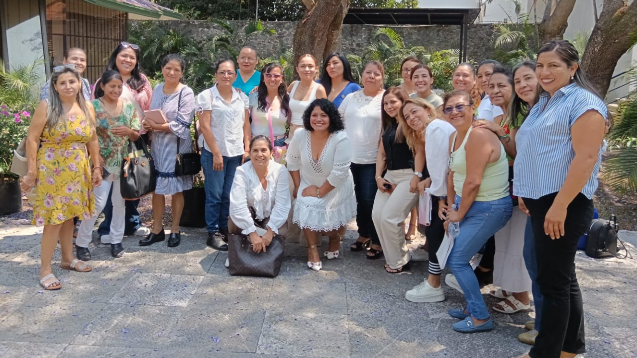 becas mujeres autonomas