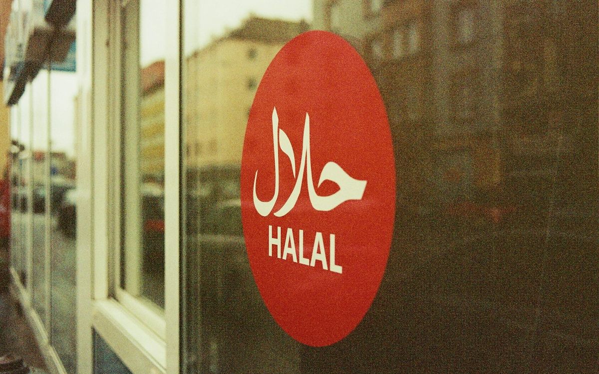 Halal vs Kosher Meat: Key Differences Every Muslim Should Know