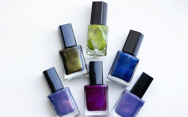 Best Halal Nail Polish Brands for Muslim Women in 2025