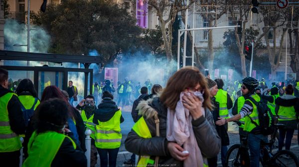 Les Gaz Lacrymogènes