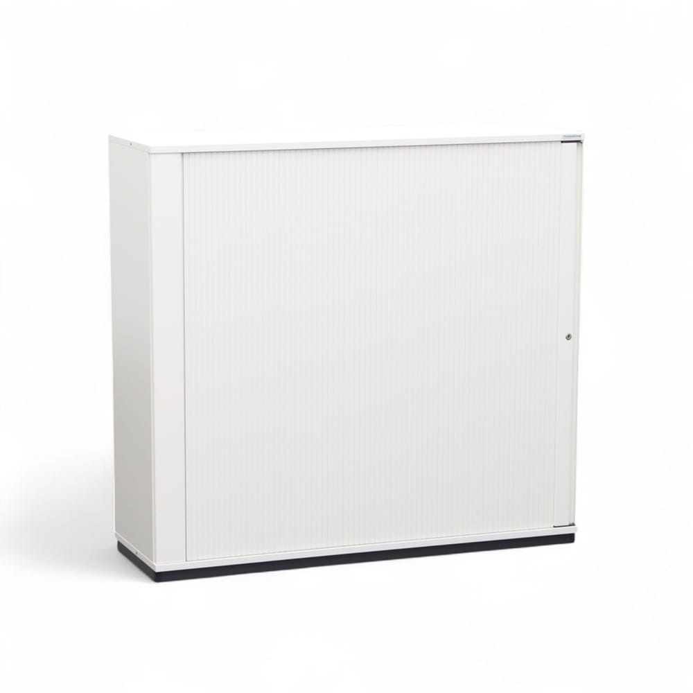 Weisser Smartline Rollladenschrank mit geschlossener Front