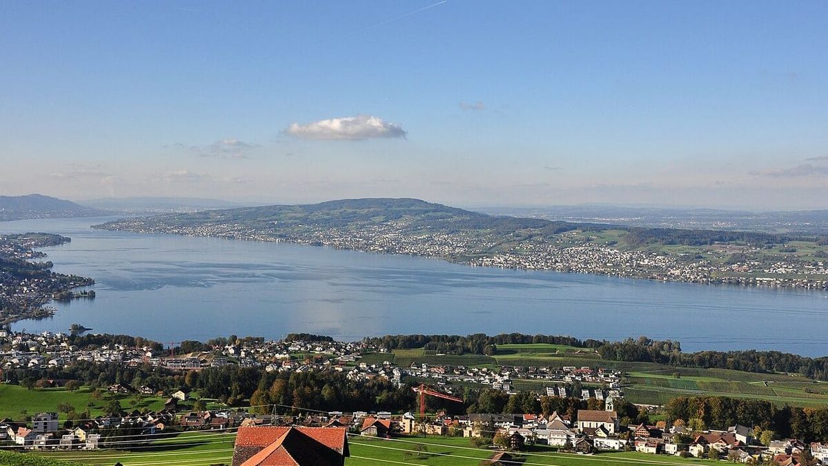 Symbolbild zum Thema leben richterswil lebensqualitaet linken zuerichseeufer