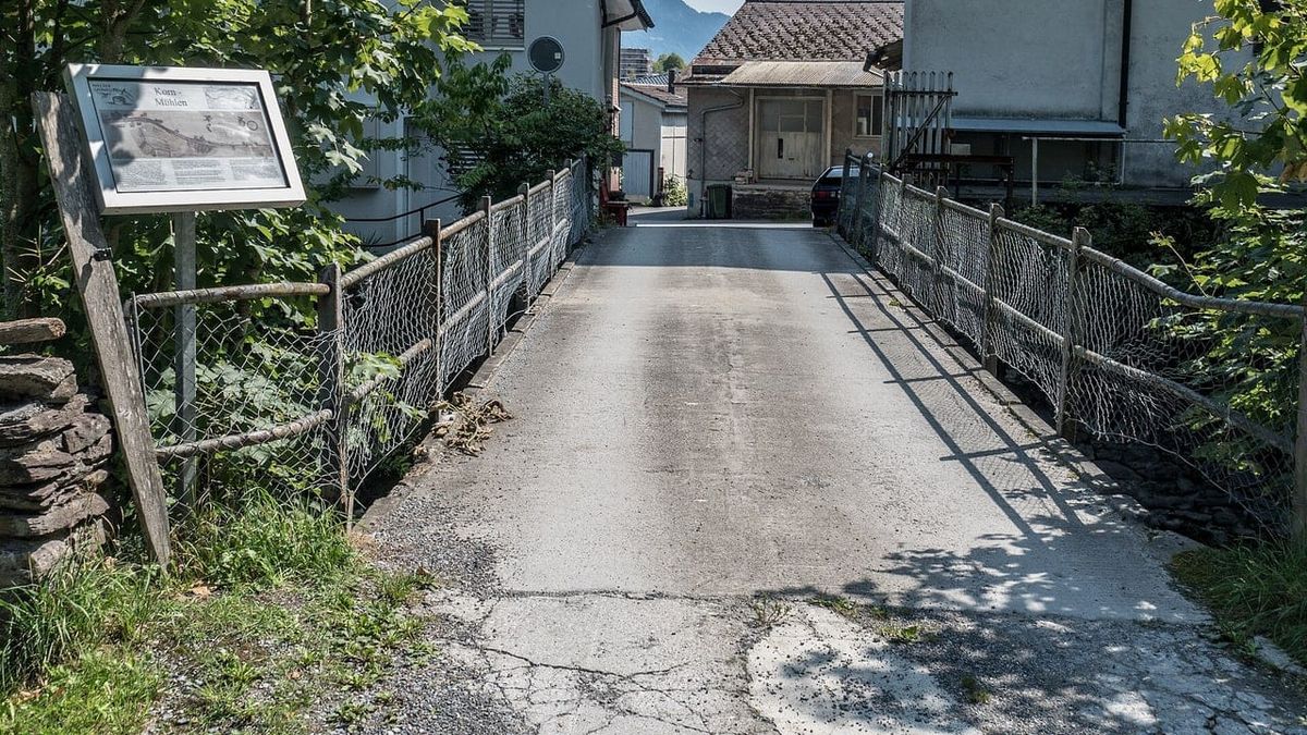 Symbolbild zum Thema auto kosten schweiz