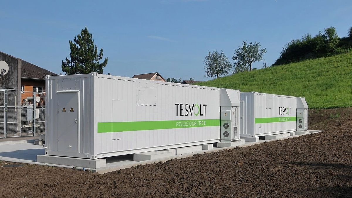 Batteriecontainer einer Speicheranlage in Rheineck. Symbolbild; die Aufnahme zeigt nicht den geplanten Neubau in Buochs.