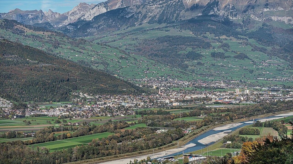 Symbolbild zum Thema leben buchs grenzstadt liechtenstein portraet