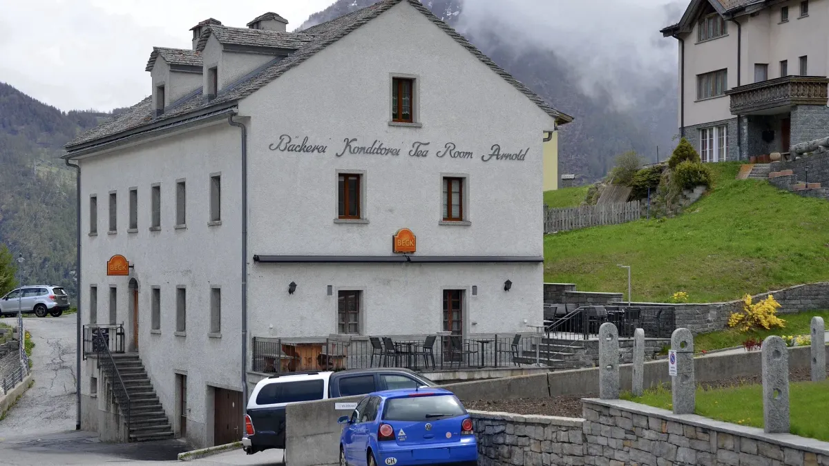 Symbolbild einer Bäckerei in Simplon Dorf für die Krankentaggeld-Lücke bei Kleinstbetrieben