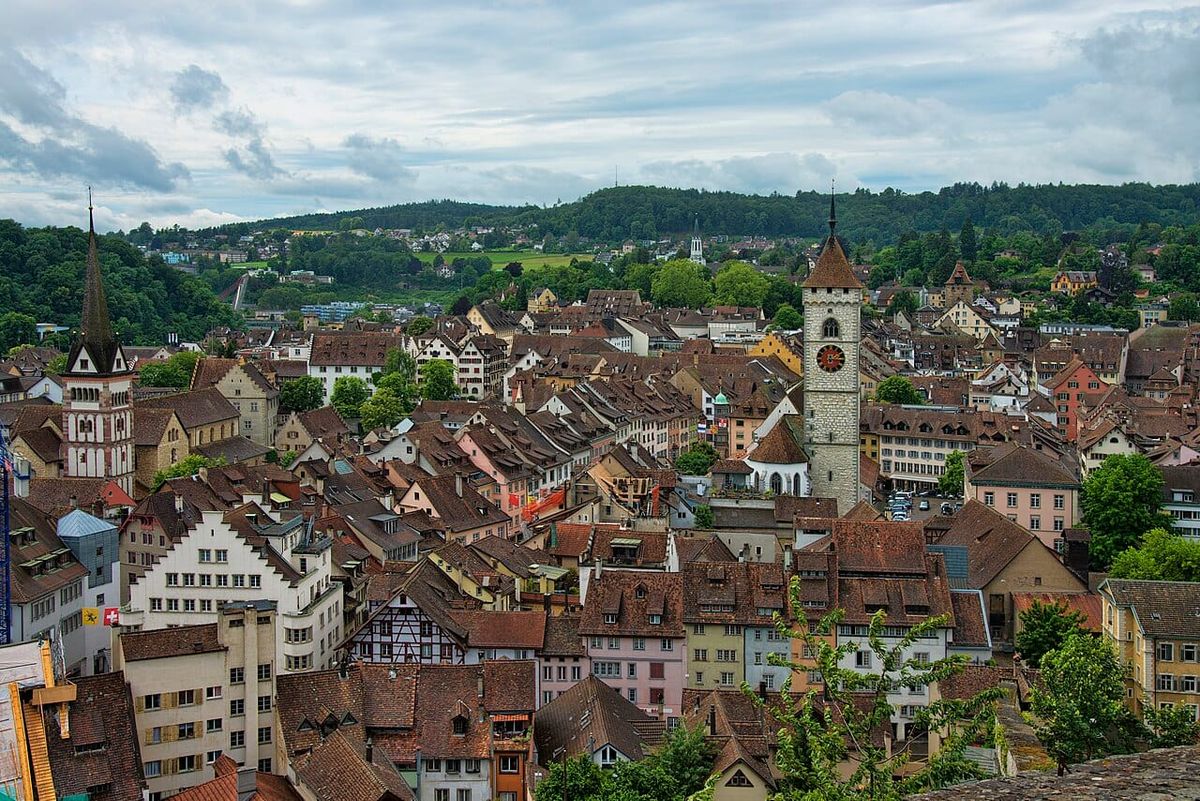 Symbolbild zum Thema leben schaffhausen alltag rhein nahe