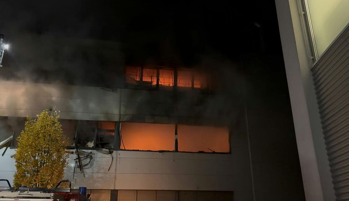 Waffengeschäft in Vollbrand geraten (Quelle: Kapo Bern)