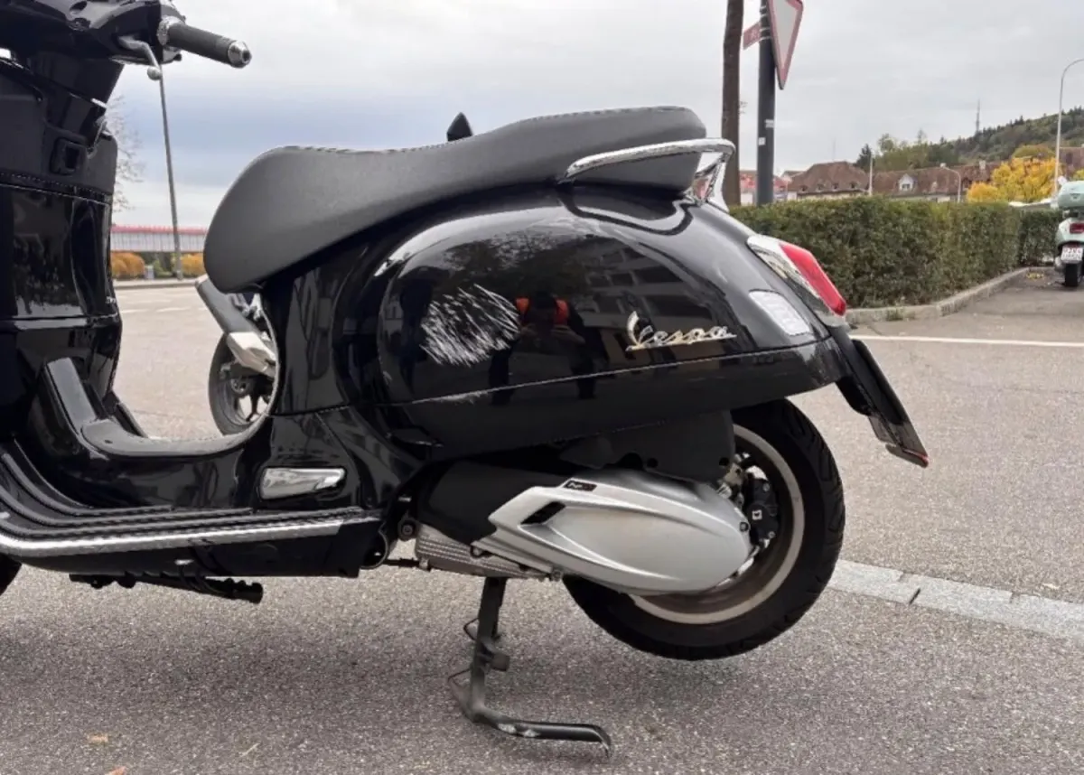 Schaffhausen: Kollision zwischen Motorrad und Motorroller