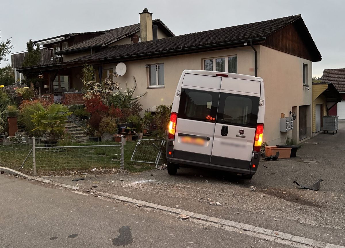Hefenhofen: Nach Sekundenschlaf verunfallt