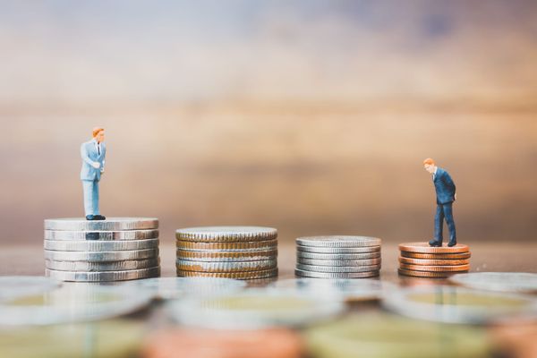 The High-Earner's Paradox: Why More Income Isn't Wealth