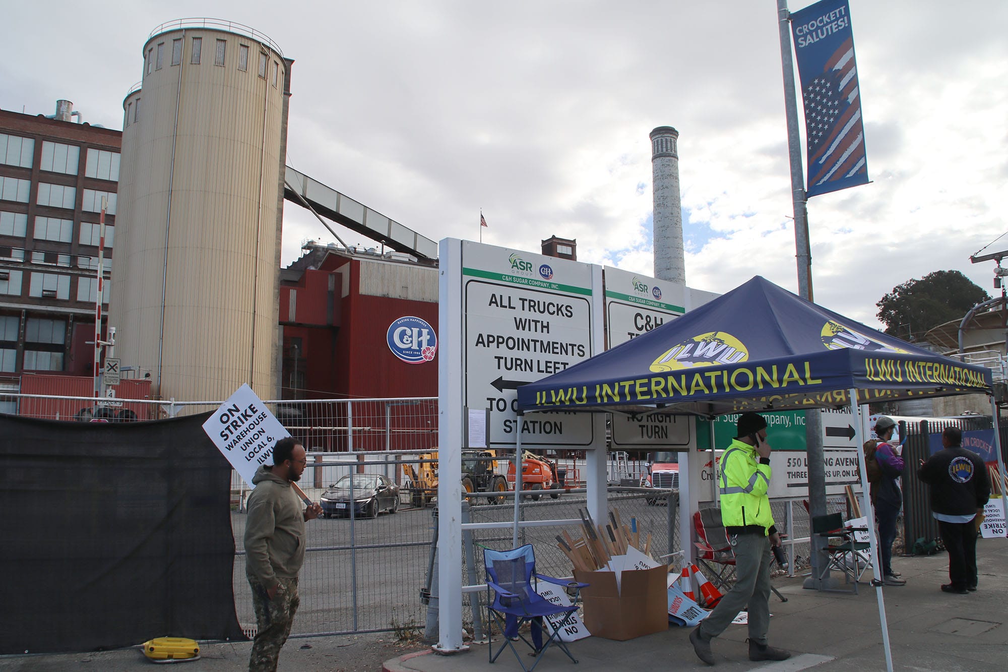 Crockett C&H Sugar warehouse workers enter third week of strike