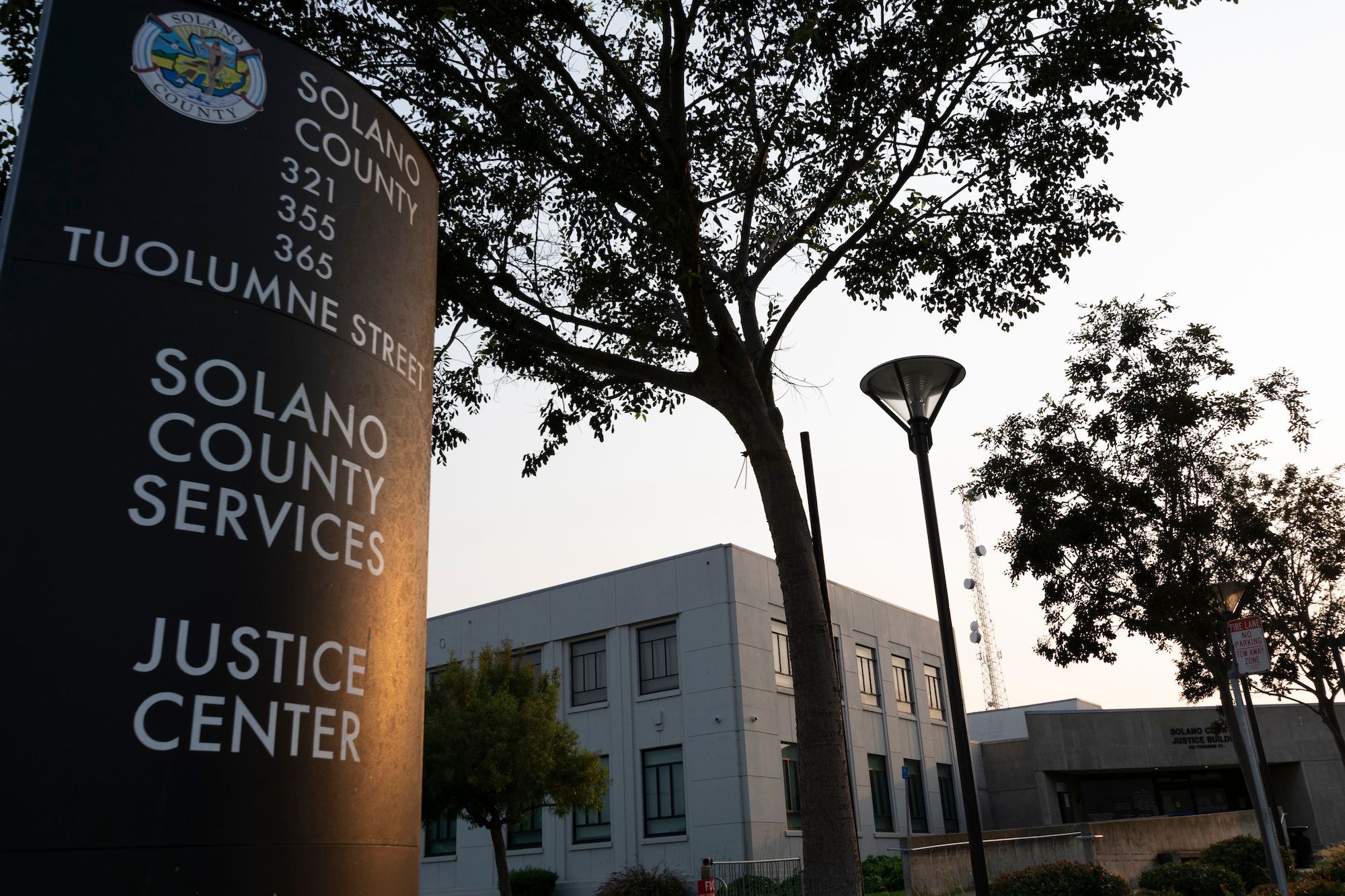 Vallejo fights disclosure of badge-bending records in criminal court