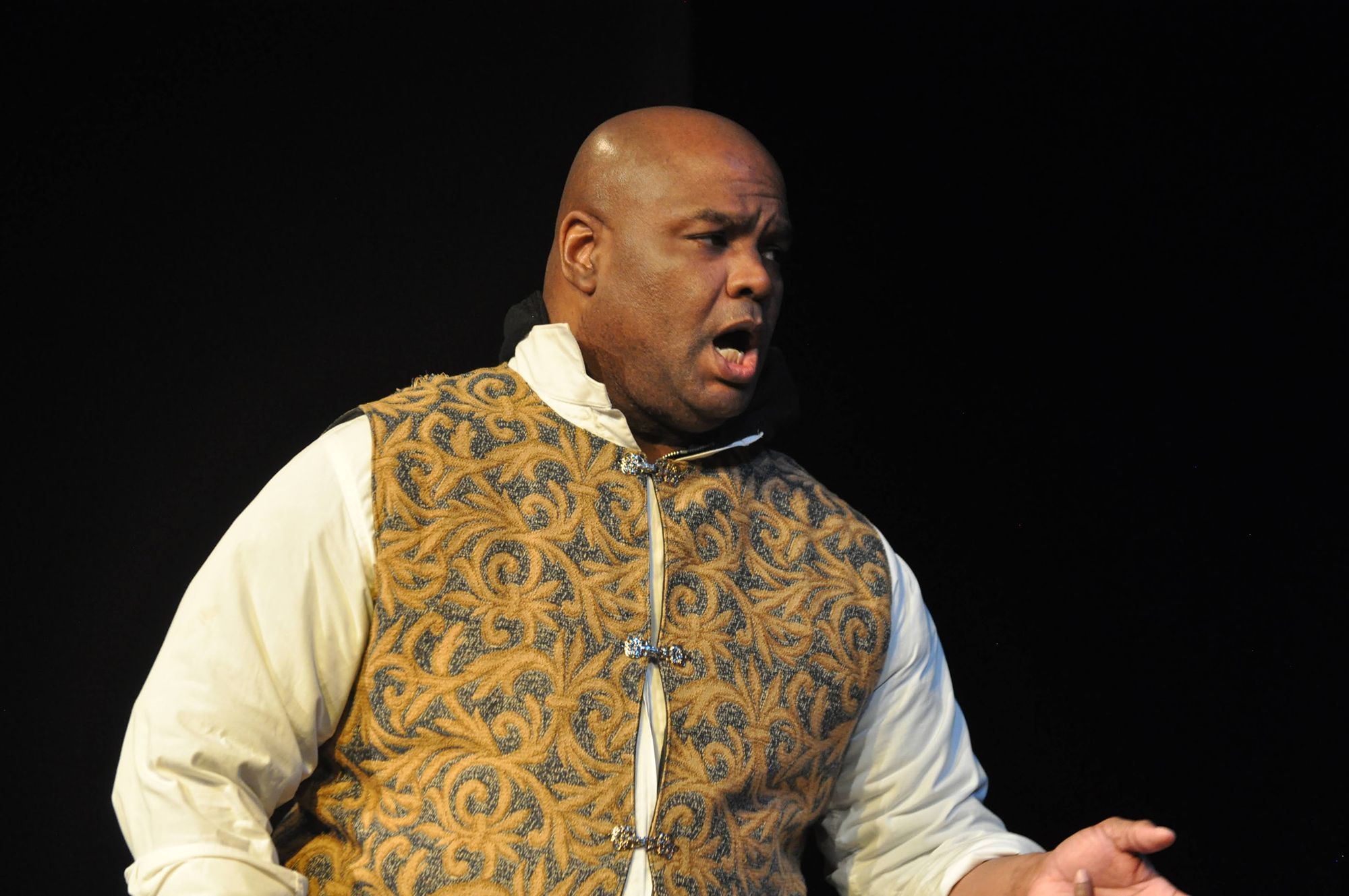 “Faust” makes a good deal in Vallejo