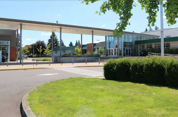 Canby Chronicle teams up with Canby High School to keep 100-year-old yearbook tradition alive