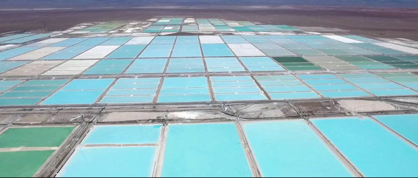 ¿Qué frena al litio chileno? Una ley sin pies ni cabeza