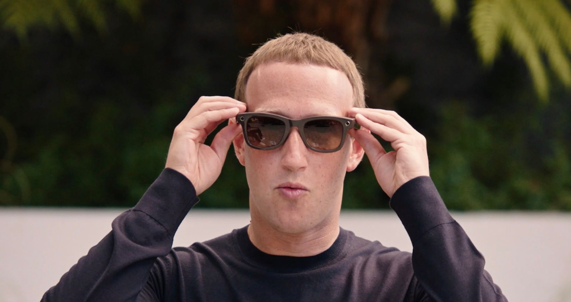 210909123516-mark-zuckerberg-ray-ban-stories.jpg
