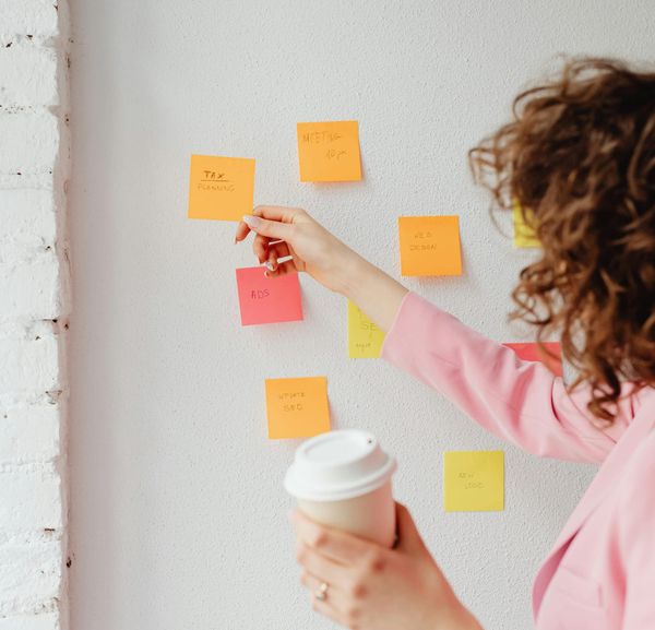 5 Signs Your Brand Is Visible — but Forgettable