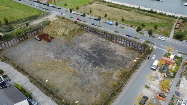 Skandal-Baugrube in der Marina geräumt