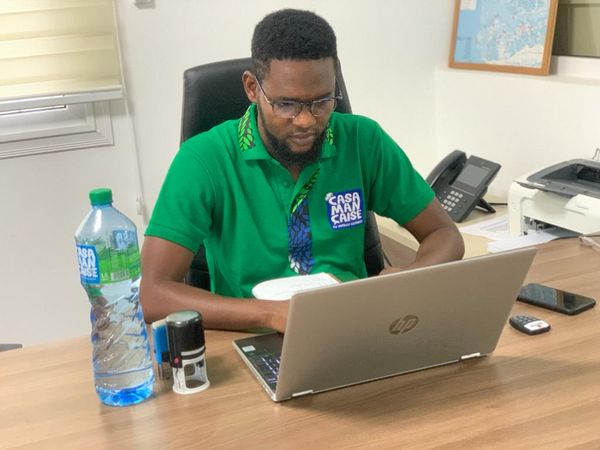 LA CASAMANÇAISE ET LA SÉCURISATION DES ENCAISSEMENTS D'ESPÈCES AVEC JULAYA