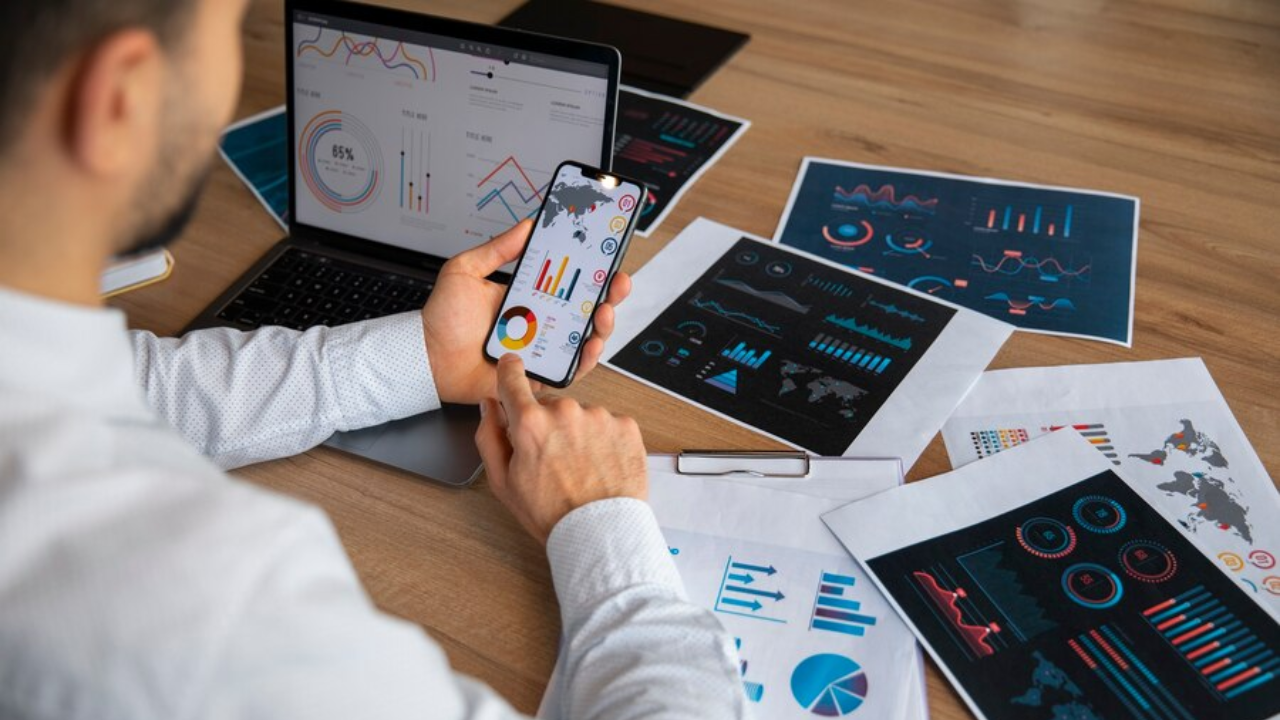 software competitor research