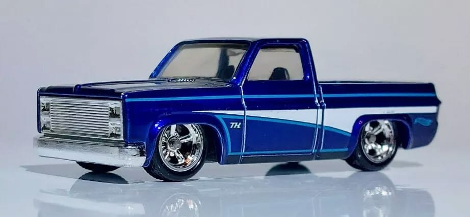 Hotwheels 83Chevy Silverado ルース 83 Chevy Silverado - 2024 Super Treasure Hunt