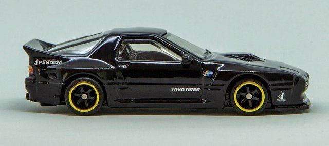 Mazda RX7 FC Pandem - Chase Car